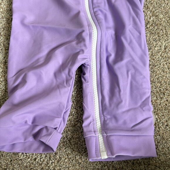 One-piece Rashguard Kids UV Swimsuit Purple Hooded 12-18 m Bonverano NWT - Picture 3 of 7